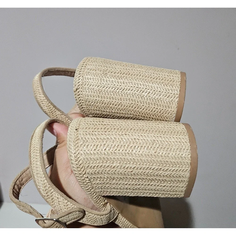 Torrid Beige Woven Straw Block Heel Sandals Square Toe Wide Width 8.5W
